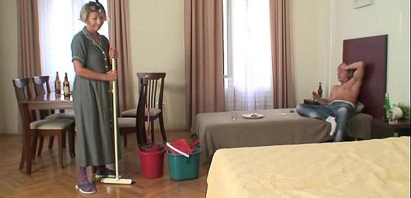  Morning sex with mature cleaning woman